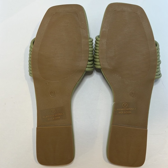 Olivia Ferguson LANEY Sage Green Slides Flats Size 6 - Picture 6 of 7
